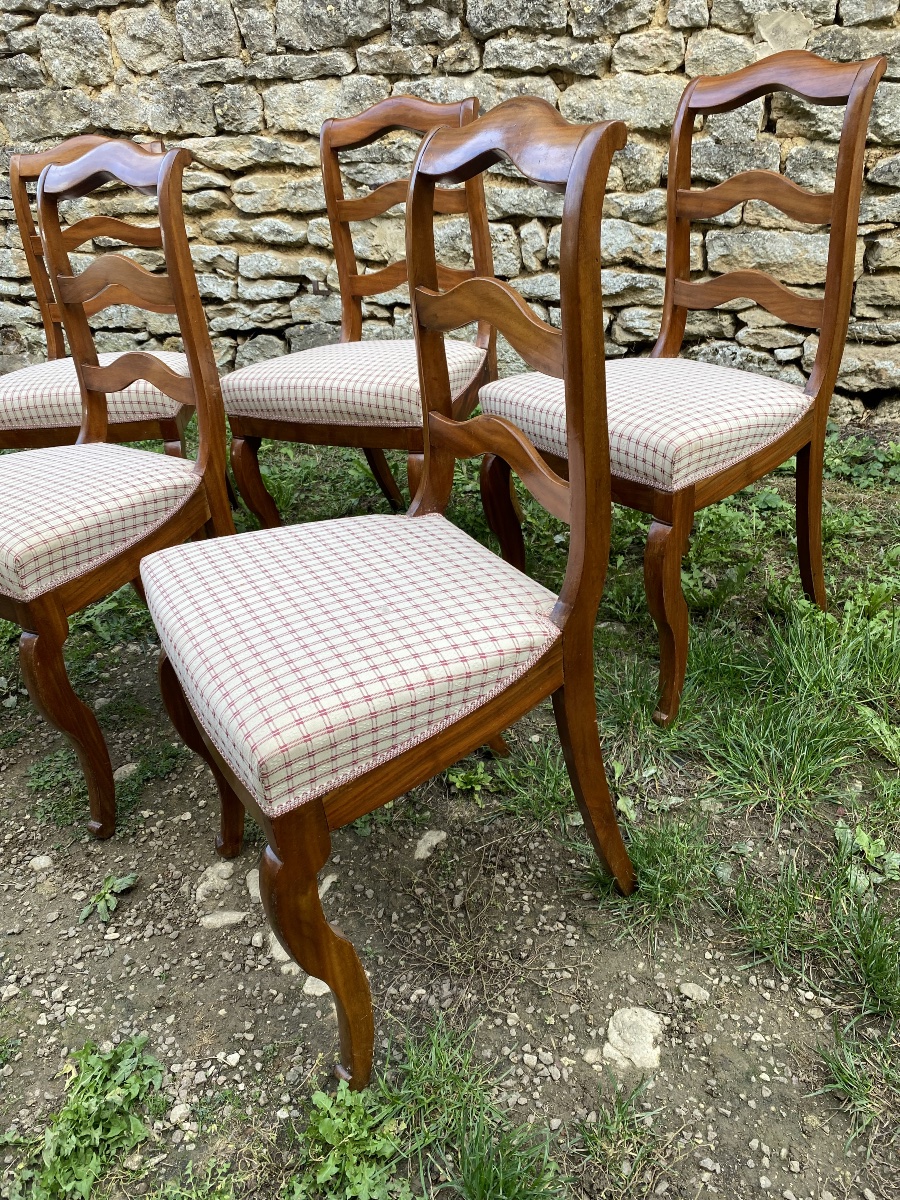 Set Of 6 Louis Philippe Chairs In Light Mahogany 