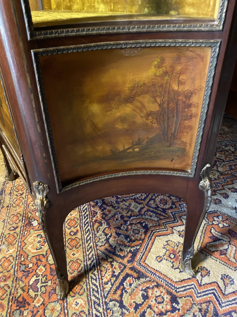 Napoleon III Display Case -photo-1