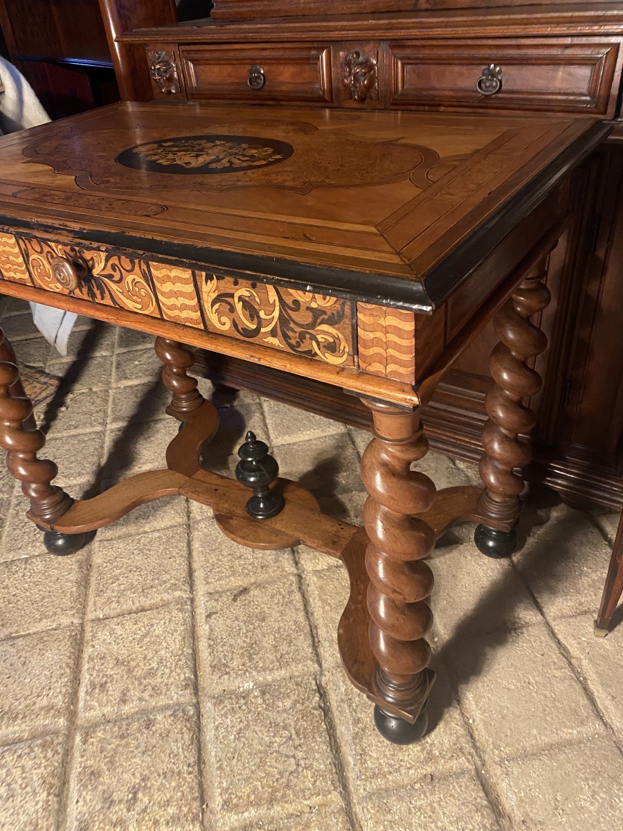 Louis XIII Table In Walnut With Marquetry -photo-2