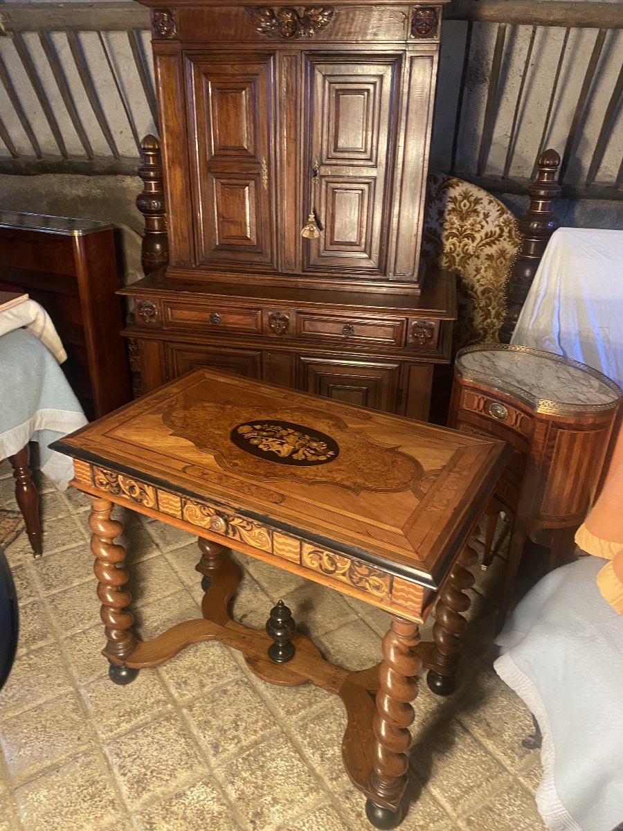 Louis XIII Table In Walnut With Marquetry -photo-4