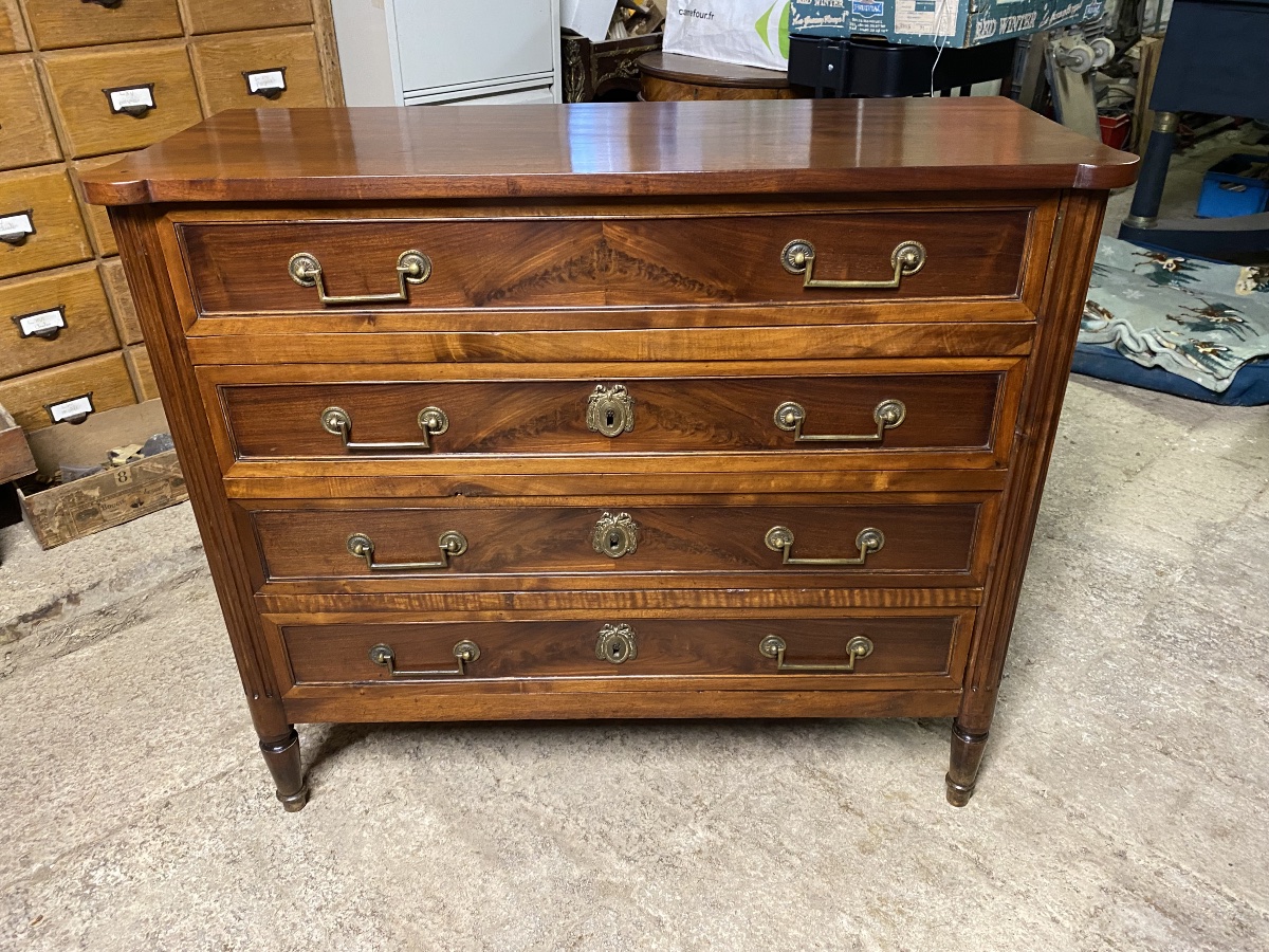 Small Louis XVI-style Chest Of Drawers -photo-7
