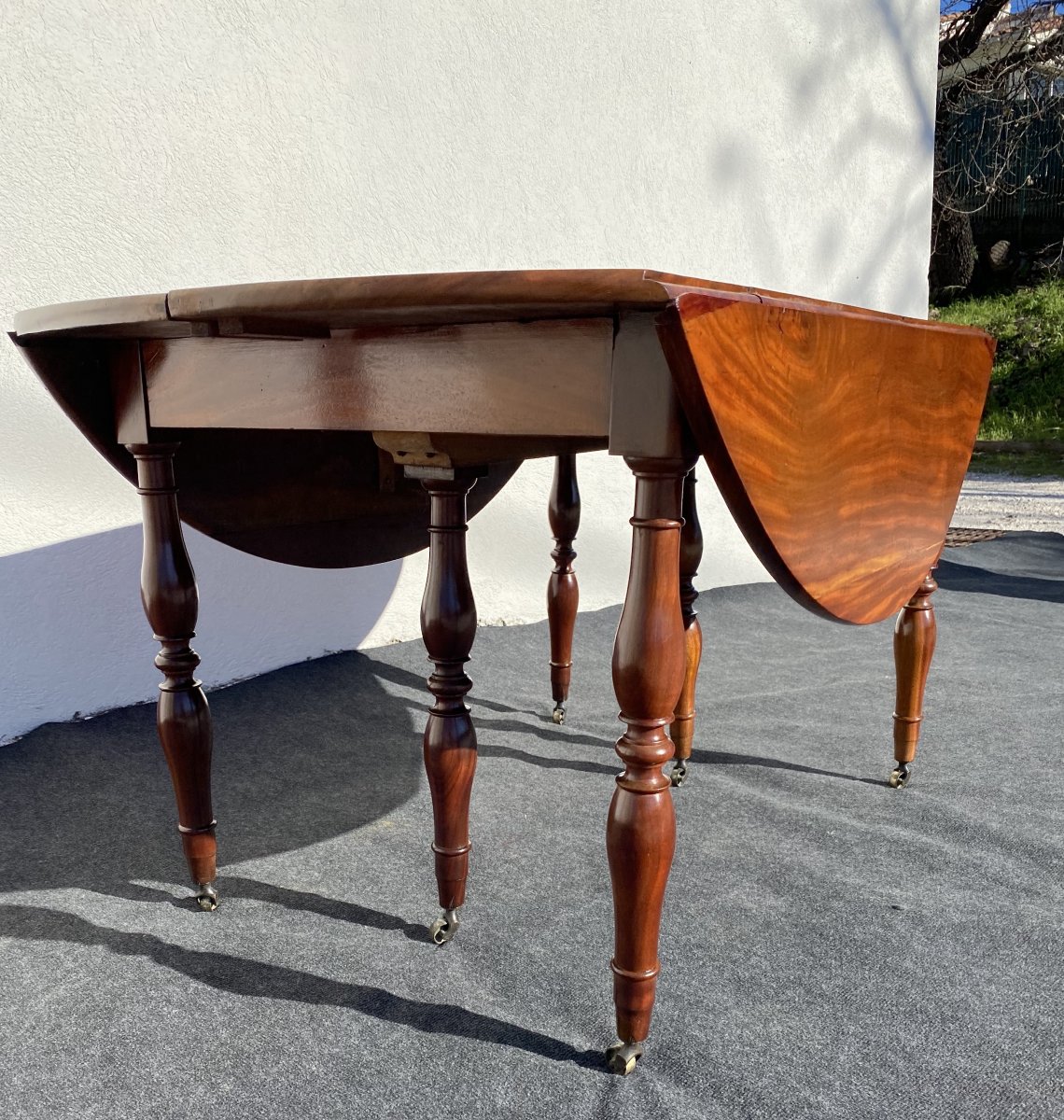 6 Mahogany Legs Table-photo-1