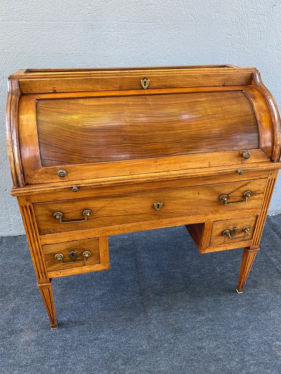 Bureau Louis XVI En Noyer 