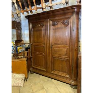 Alsatian Oak Wardrobe