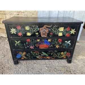 Commode en bois laqué noir