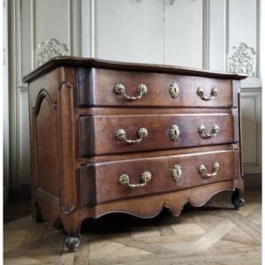 Commode Louis XV de boiserie en chêne massif 