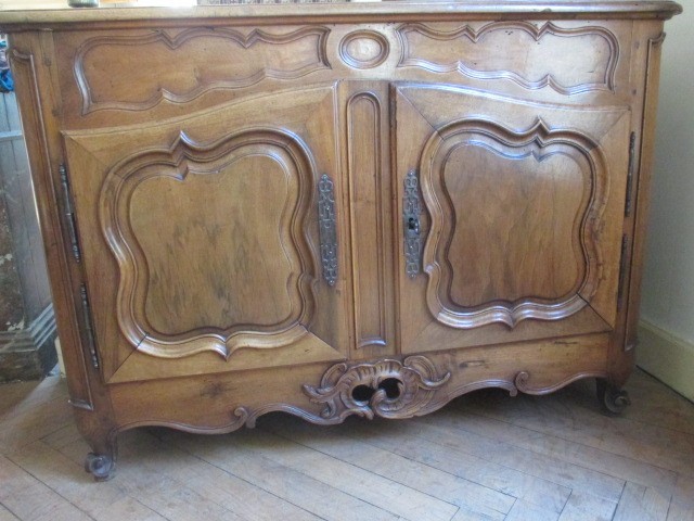 Credence Provencale In Walnut XVIII °