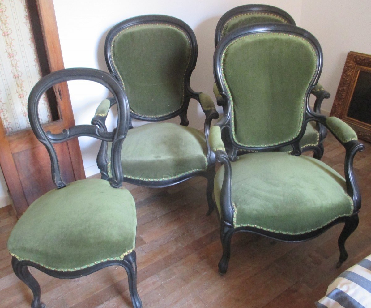 Suite  de  3 fauteuils  et  une  chaise   d' époque  Napoleon  III