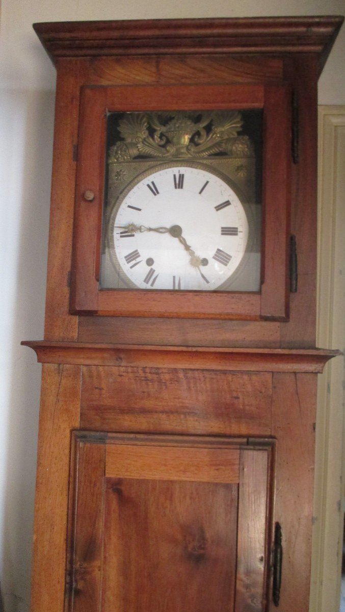 Nineteenth Walnut Clock-photo-2