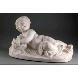 Enfant Allonge' Marbre Blanc Sculpte'