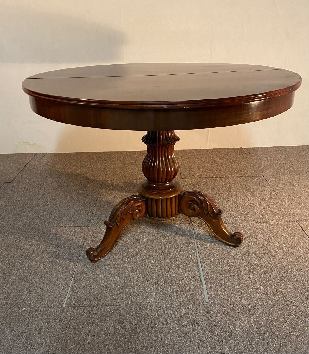 Pedestal Table In Mahogany 19th