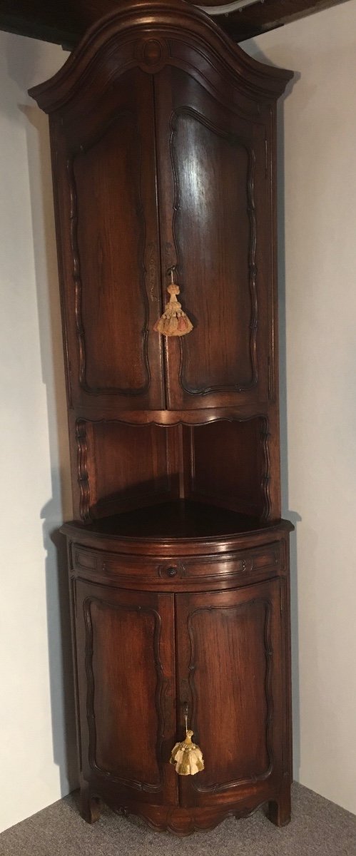 Oak Corner