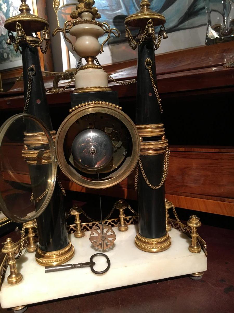 Pendulum And Its Bronze And Marble Candlesticks. Louis XVI-photo-3