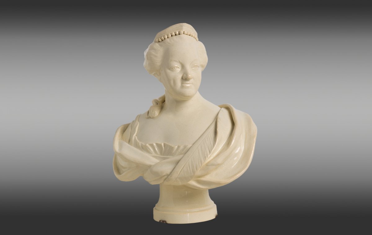 Catherine Ll Bust Of Russia Called "the Great" In Ceramic From Leeds? 19th Century