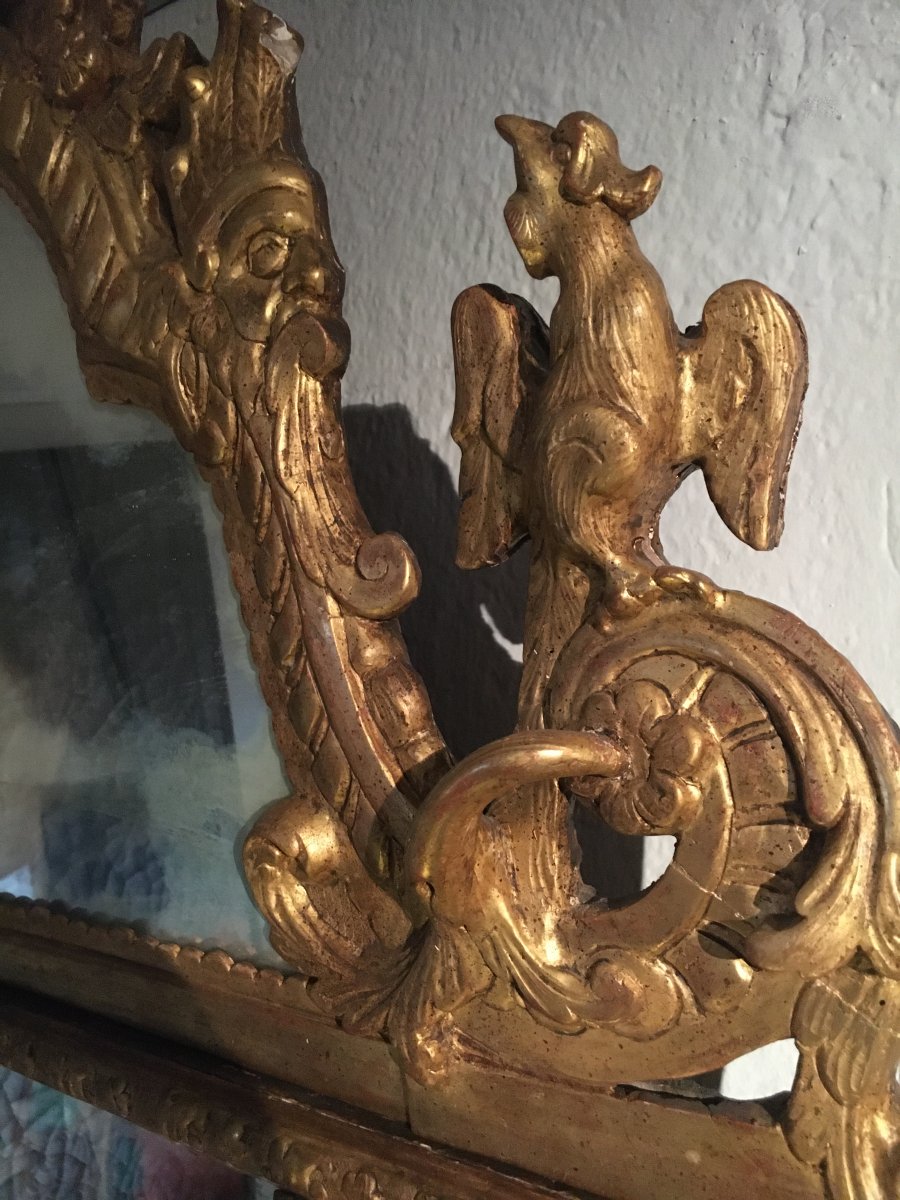 Miroir  Regence à pareclose en bois doré. France, 18ème siècle.-photo-2