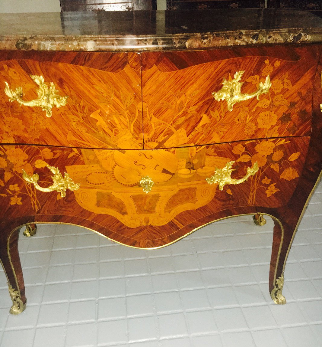 A Louis XV Period Commode In Marquetry From Different Woods-photo-2