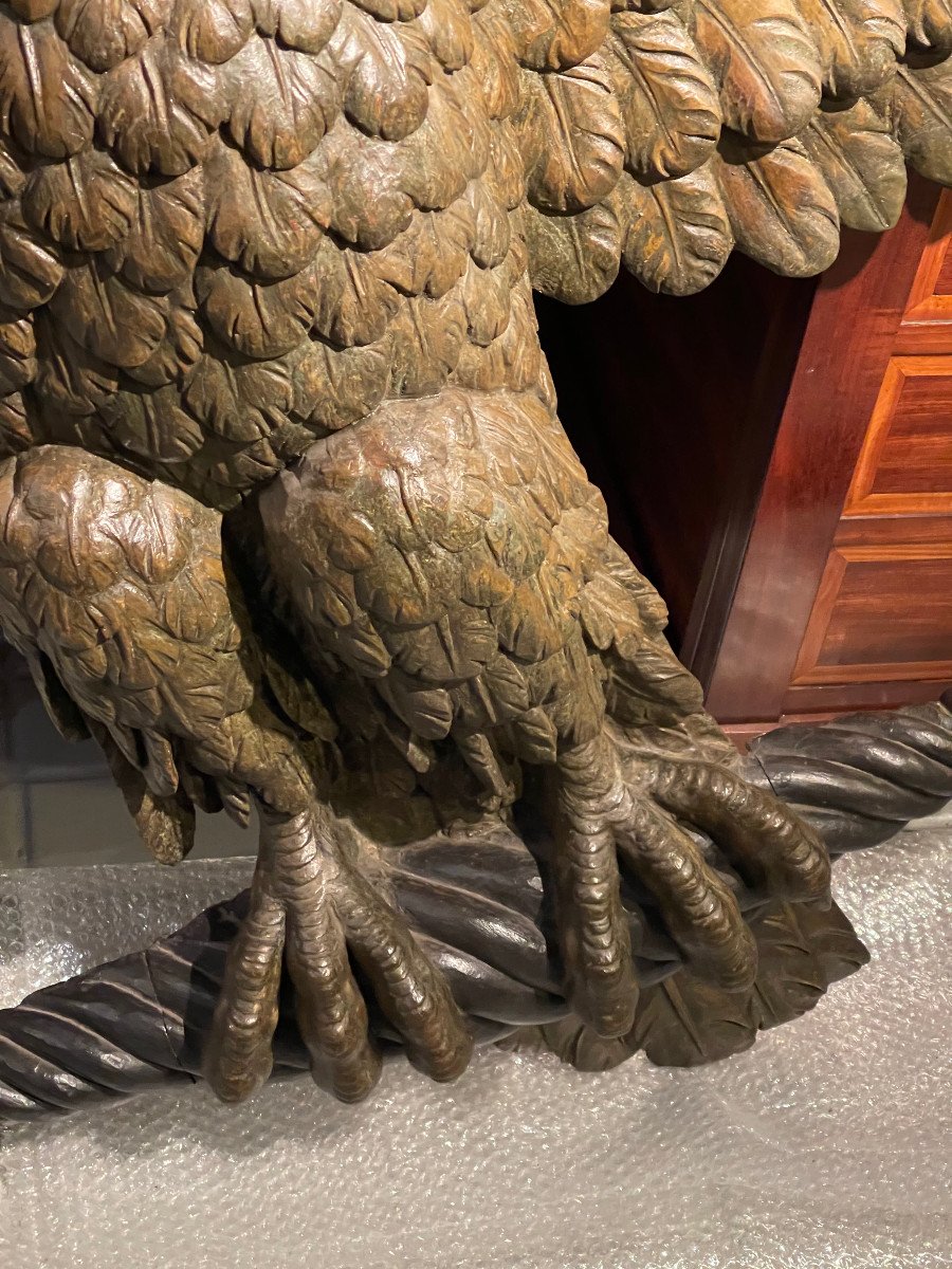 Grand Aigle En Bois Sculpté Et Stuqué Du Debut 19éme Siecle.-photo-1