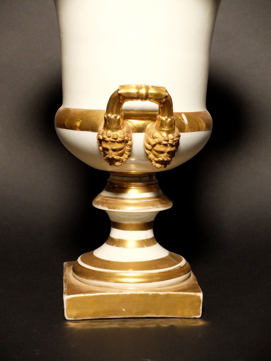 Paire De Vases Medicis Couverts En Porcelaine De Paris. Realisés Vers 1830-photo-2