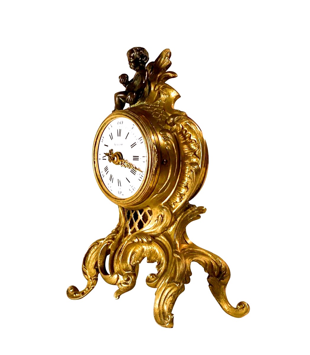 Pendule miniature Louis XV en bronze doré et ciselé signée Autray  – XIXe siècle-photo-4