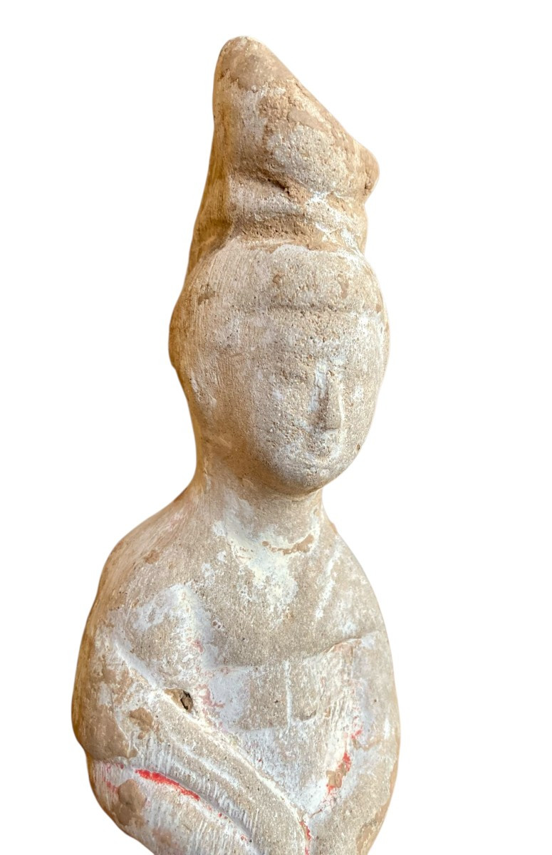 Chinese Tang Funerary Statuette – Mingqi Court Lady In Clay, Tang Dynasty (618–907)-photo-3