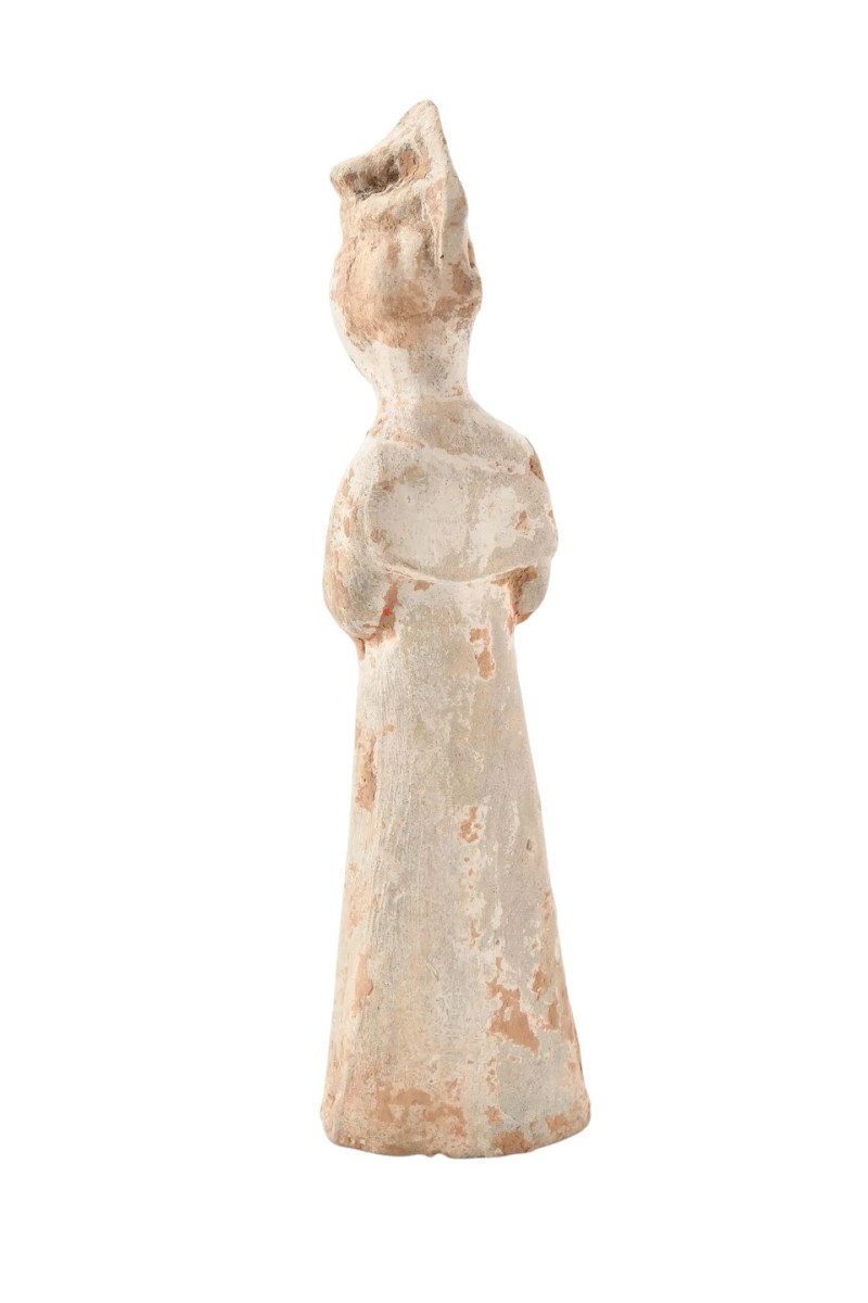 Statuette funéraire chinoise Tang – Mingqi dame de cour en argile, dynastie Tang (618–907)-photo-1