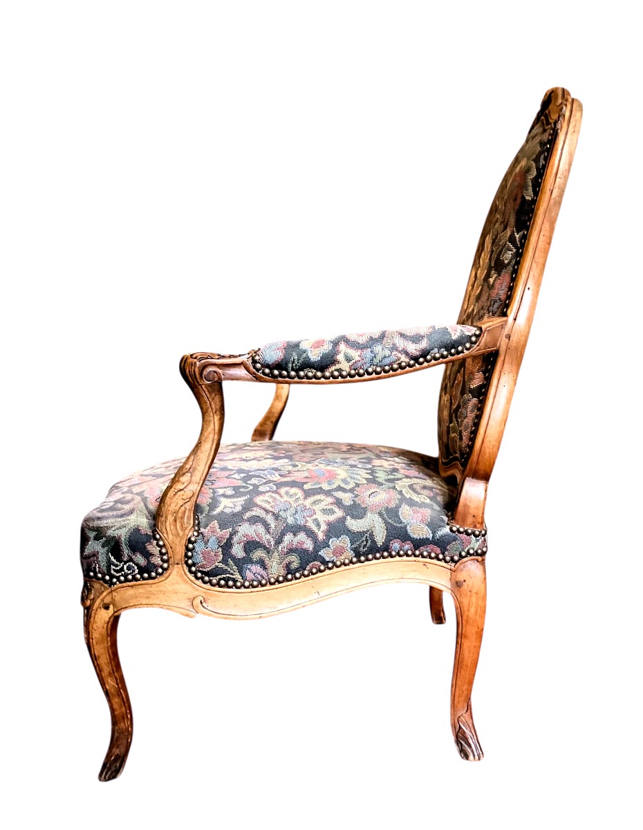 Louis XV Queen's Armchair Circa 1750-photo-3