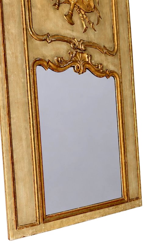 Trumeau de Boiserie Louis XV en Bois Sculpté et Doré à Décor de Trophée Musical XVIIIe siècle-photo-1