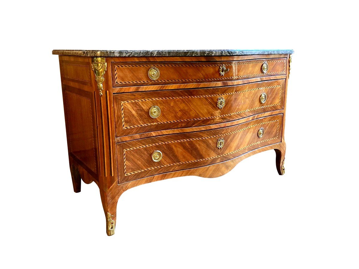 18th Century Transition Curved Chest Of Drawers