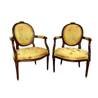 Paire De Fauteuils Louis XVI Du XVIIIe Siècle