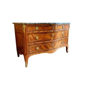 18th Century Transition Curved Chest Of Drawers