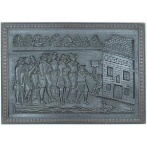 Art polulaire breton XXe s. Bas-relief sur panneau de bois : Scène de procession et bombarde