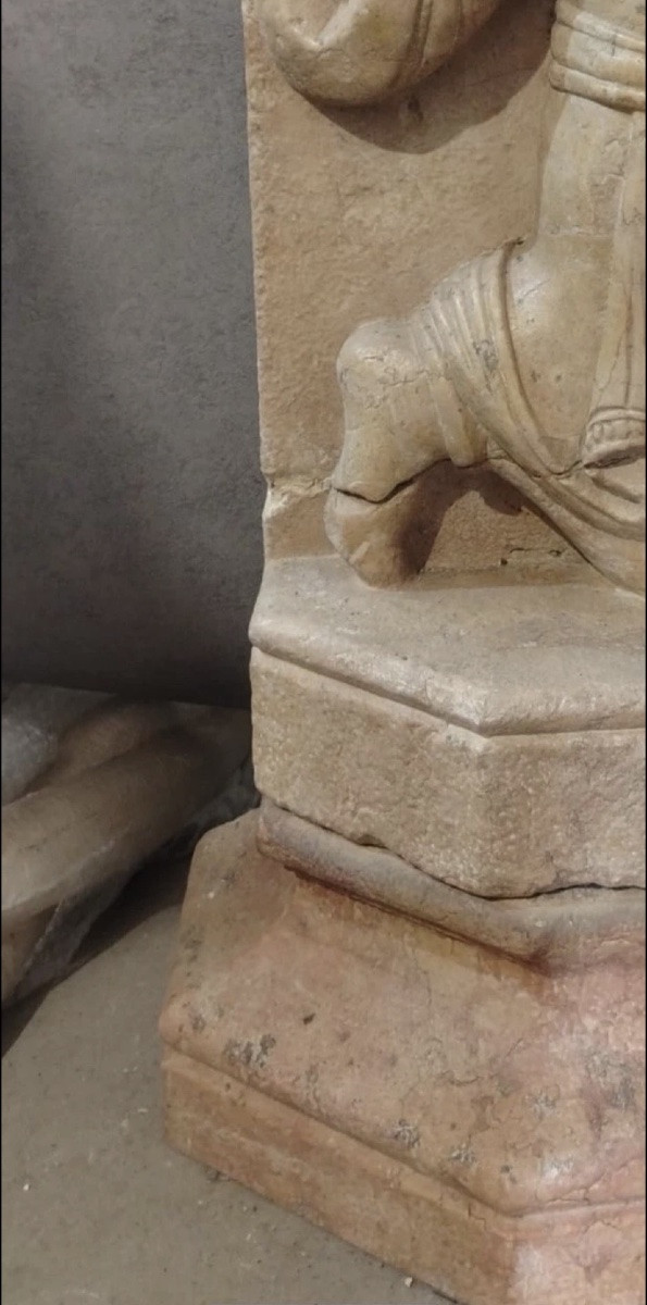 Figure de stylephore médiévale en marbre sicilien XIII-XIV siècle de lesa ou de chaire-photo-3