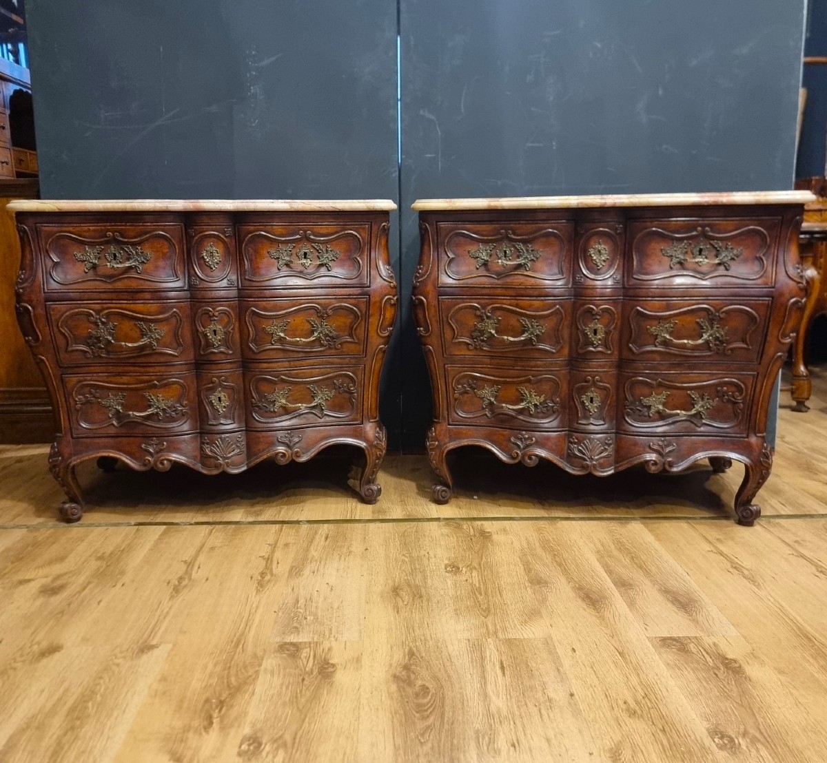 Pair Of  Walnut Chests Of Drawers 900 Provençal Elegance-photo-2