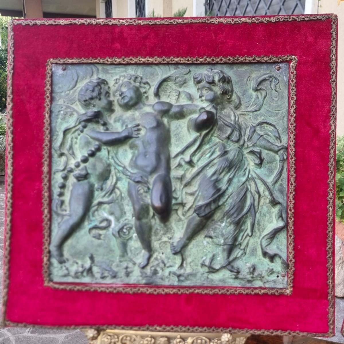 Paire de hauts-reliefs en bronze de 1780-photo-2