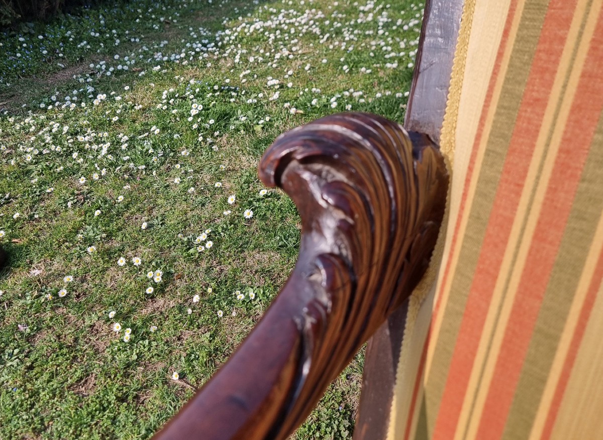 Original 17th-century Hand-carved Walnut Armchair-photo-1