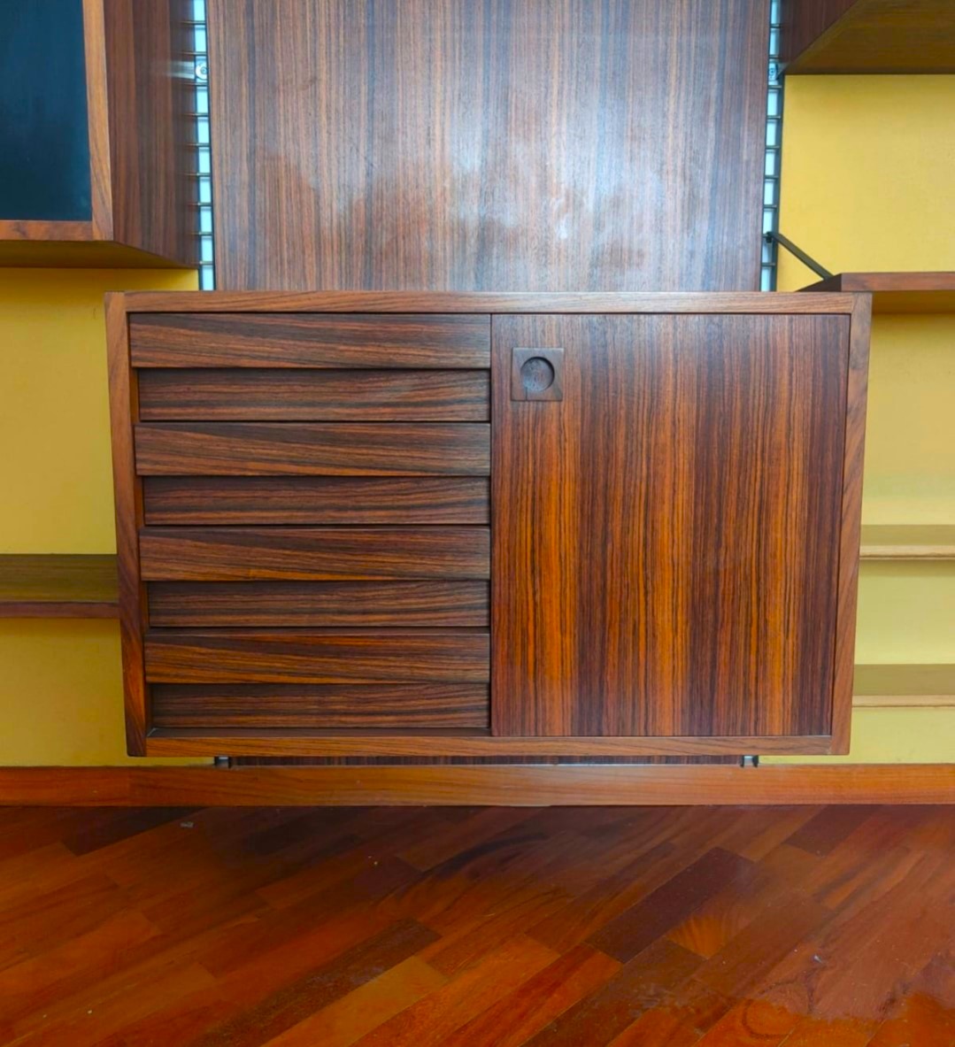 Wall Unit From The 70s By Osvaldo Borsani-photo-3