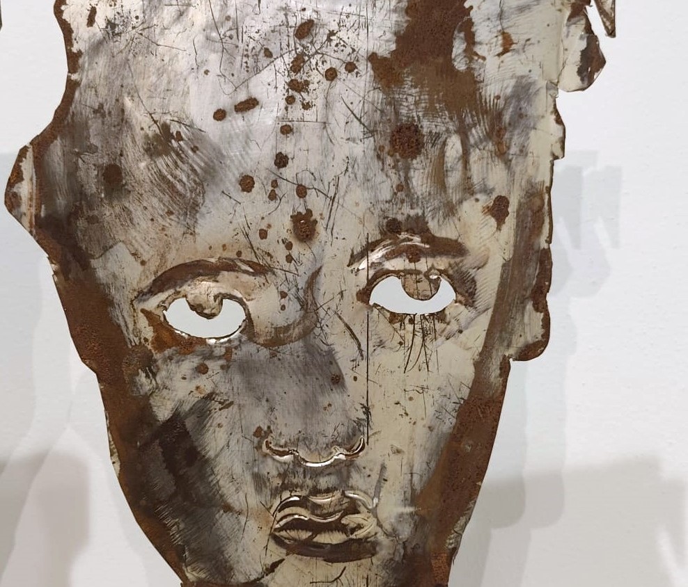 Paire de masques en tôle 1960 Jean-Pierre Raynaud-photo-3