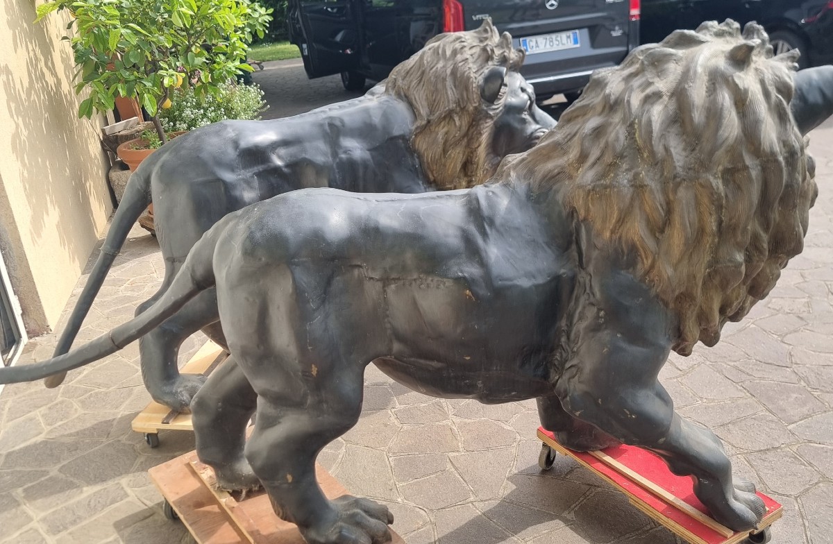 Paire de lions en bronze fin  XIXe siècle original pas de nouvelle réplique-photo-2