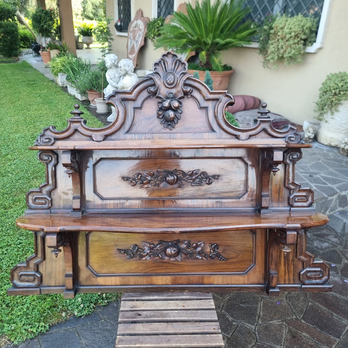 Pair Of 19th-century Bolognese Walnut Shelves-photo-3