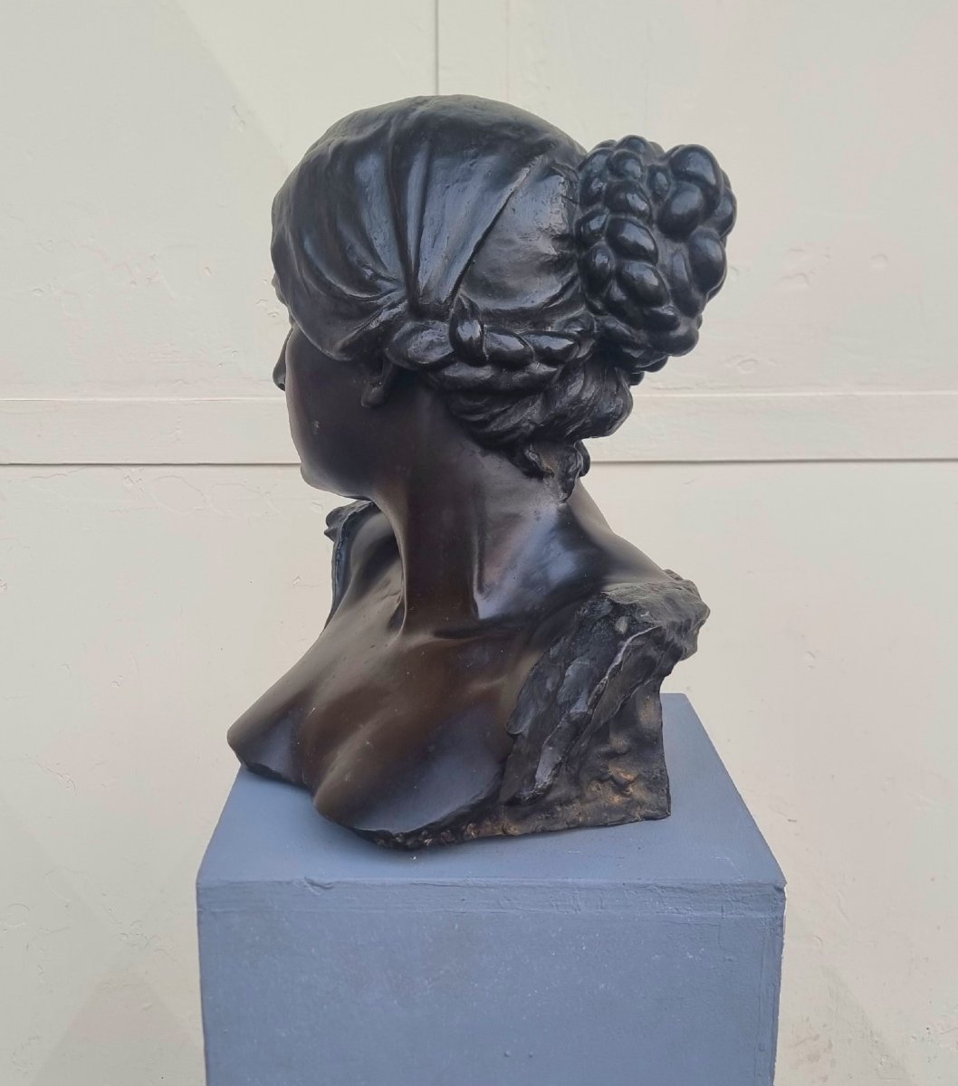 Sculpture en bronze du XIXe siècle buste féminin-photo-1