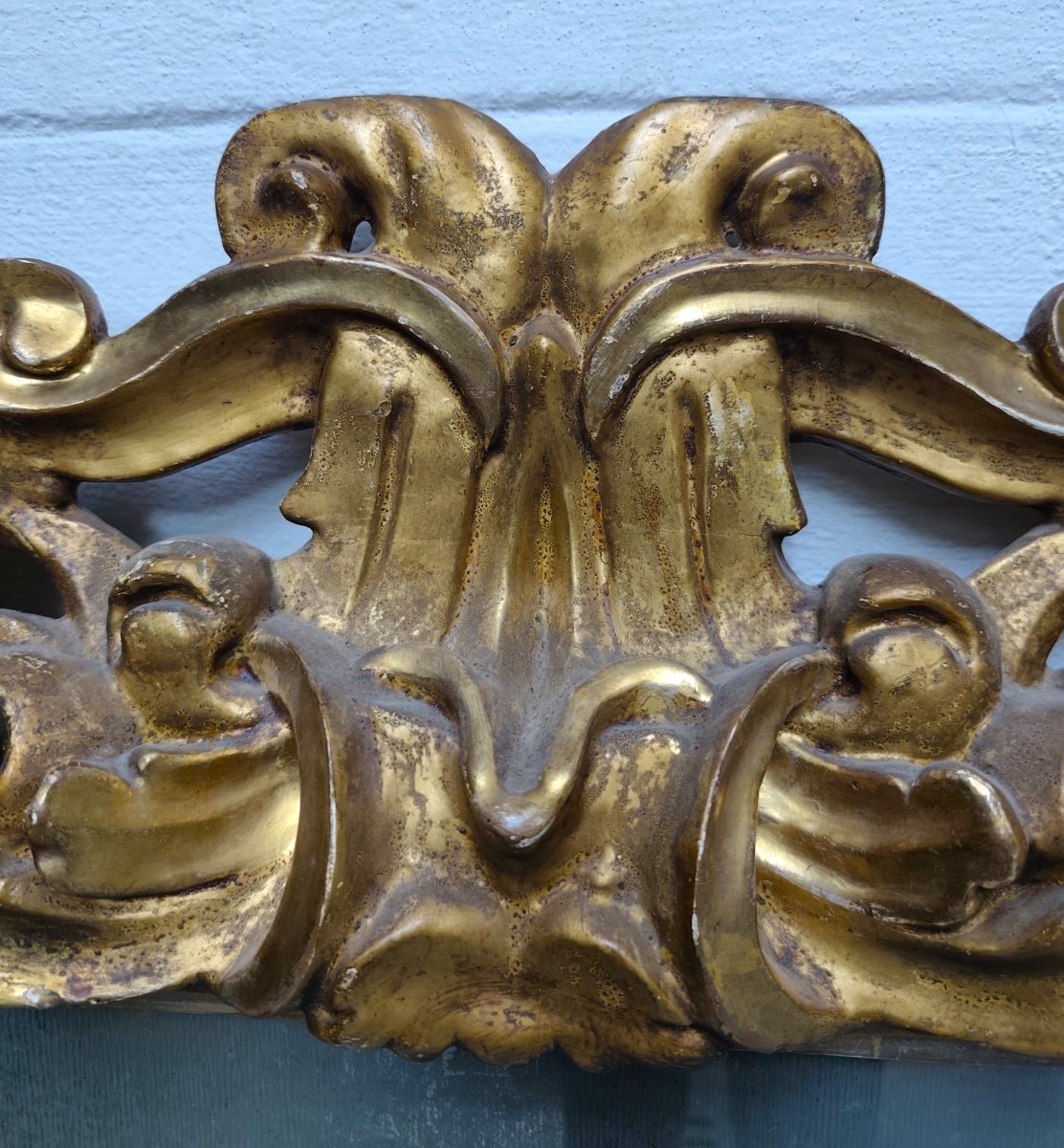 17th-century Wooden Mirror With Gold Leaf From A Noble Palace In Rome-photo-2