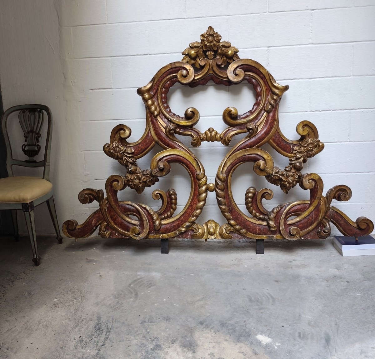 17th-century Wooden Frieze Gilded With Gold Leaf And Lacquered To Resemble Marble, From A Noble Palace In Rome-photo-2