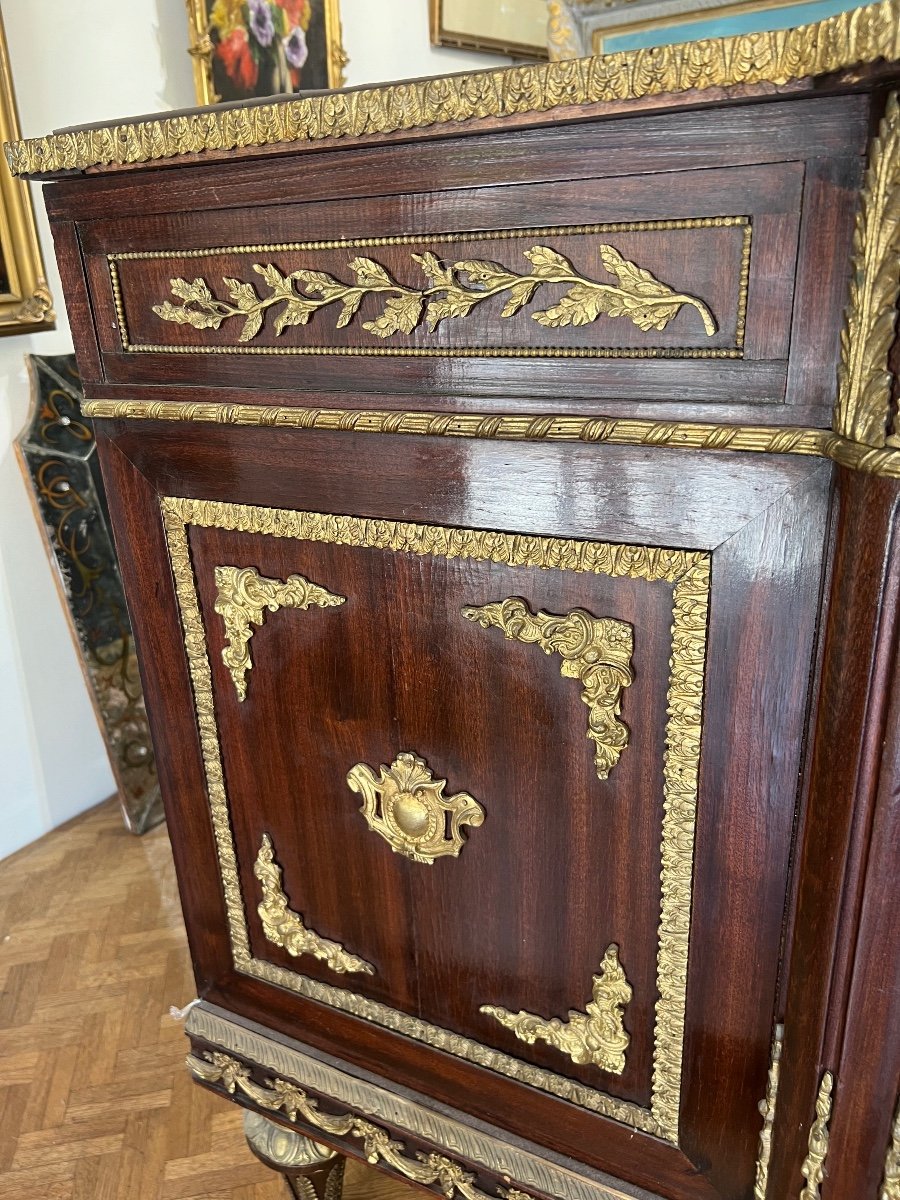 Large Louis XVI Style Mahogany Dresser According To The Benneman And Stockel Model.-photo-3