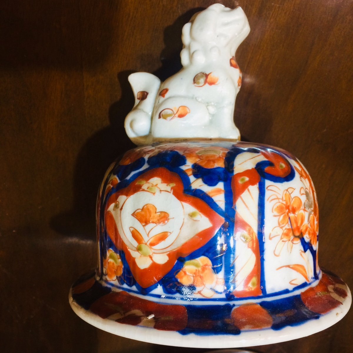 Paire De Potiches Ou Vases Couverts En Porcelaine Imari , Japon -photo-2