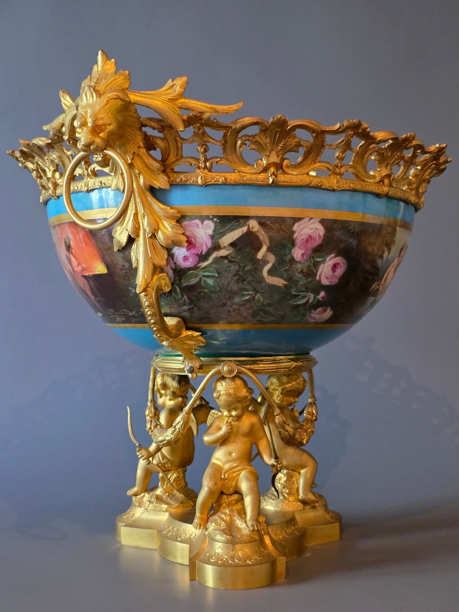 Imposante Coupe Centre De Table En Porcelaine et Bronze Doré, XIXème Siècle.-photo-4