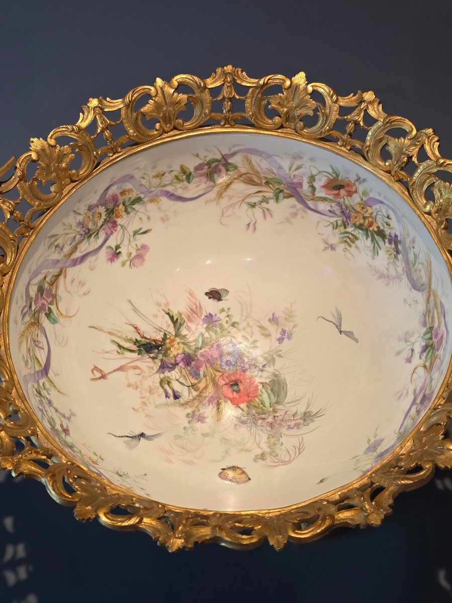 Imposante Coupe Centre De Table En Porcelaine et Bronze Doré, XIXème Siècle.-photo-3