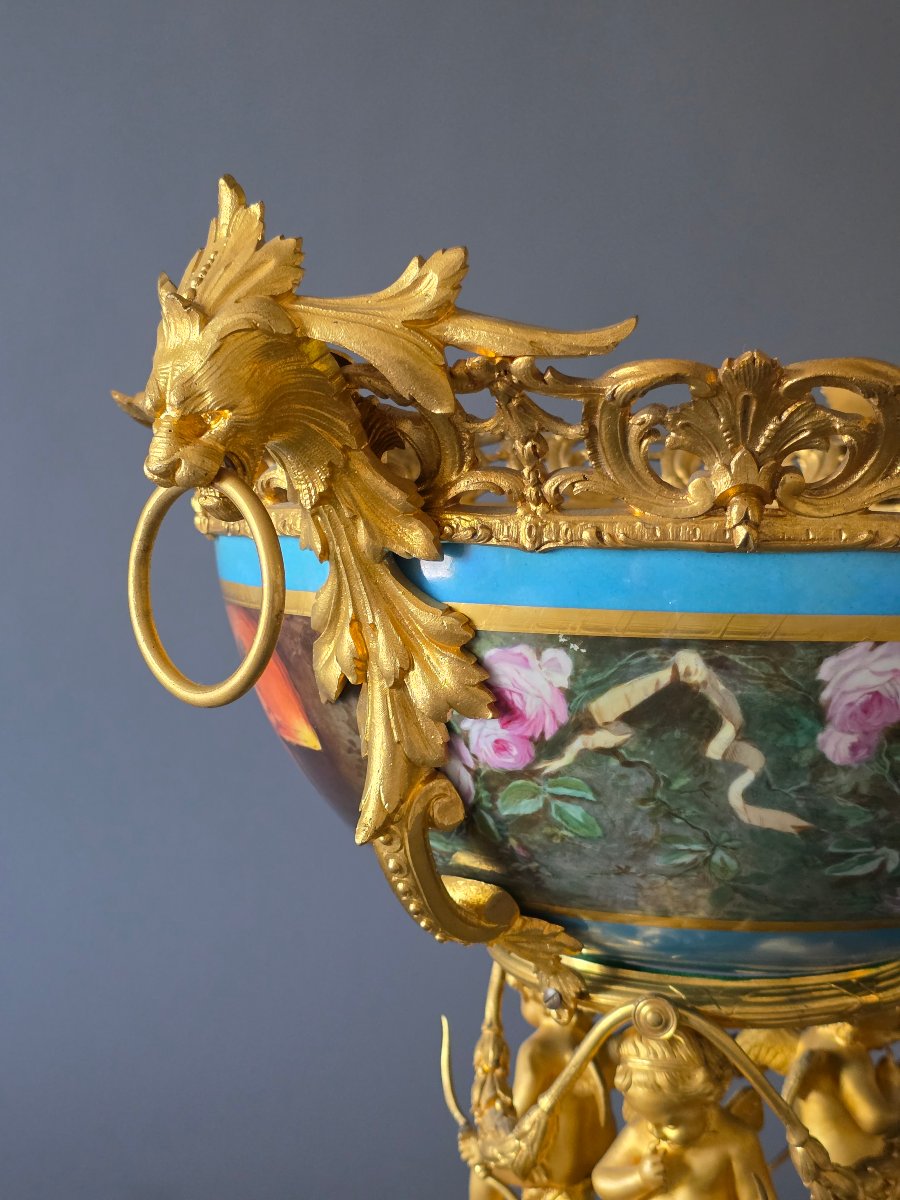 Imposante Coupe Centre De Table En Porcelaine et Bronze Doré, XIXème Siècle.-photo-7