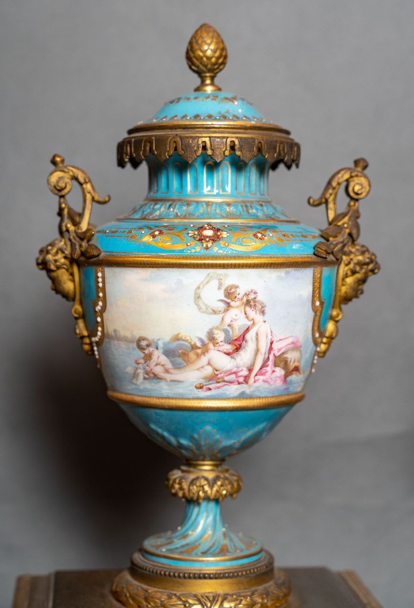 Nineteenth Century Sèvres Porcelain Trim-photo-2