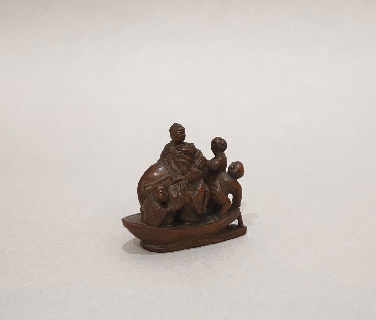 Netsuke - Une Barque, Avec Un Cheval Et Plusieurs Personnages. Japon Meiji-photo-2