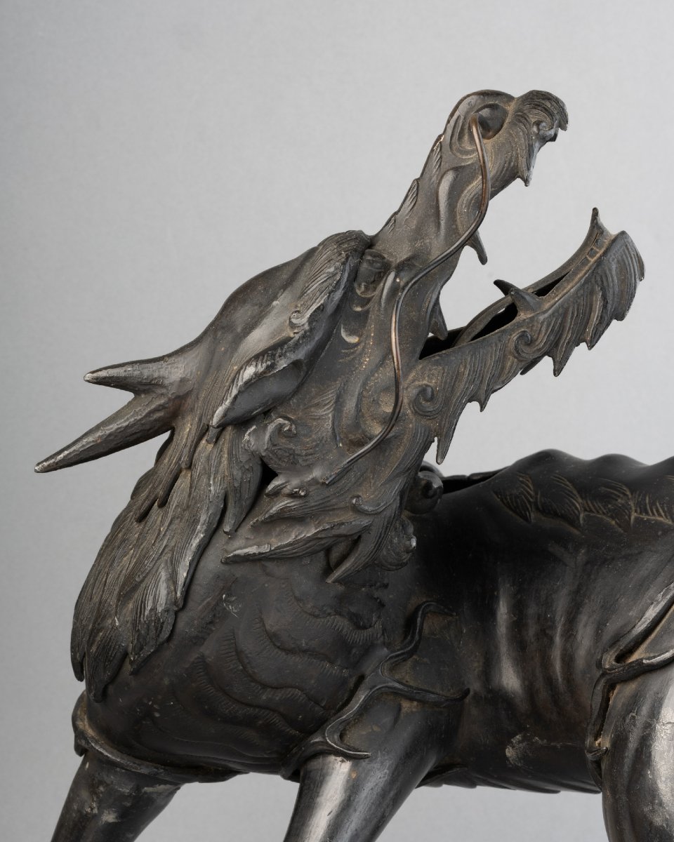 Incense Burner. Japanese Bronze Depicting A Large Kirin. Edo Period, Japan-photo-3